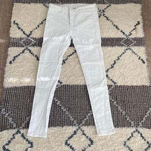 AMERICAN EAGLE OUTFITTERS WHITE JEGGINGS